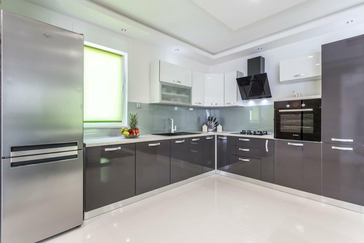 Sea Pearl Luxury Apartment 포드스트라나 외부 사진