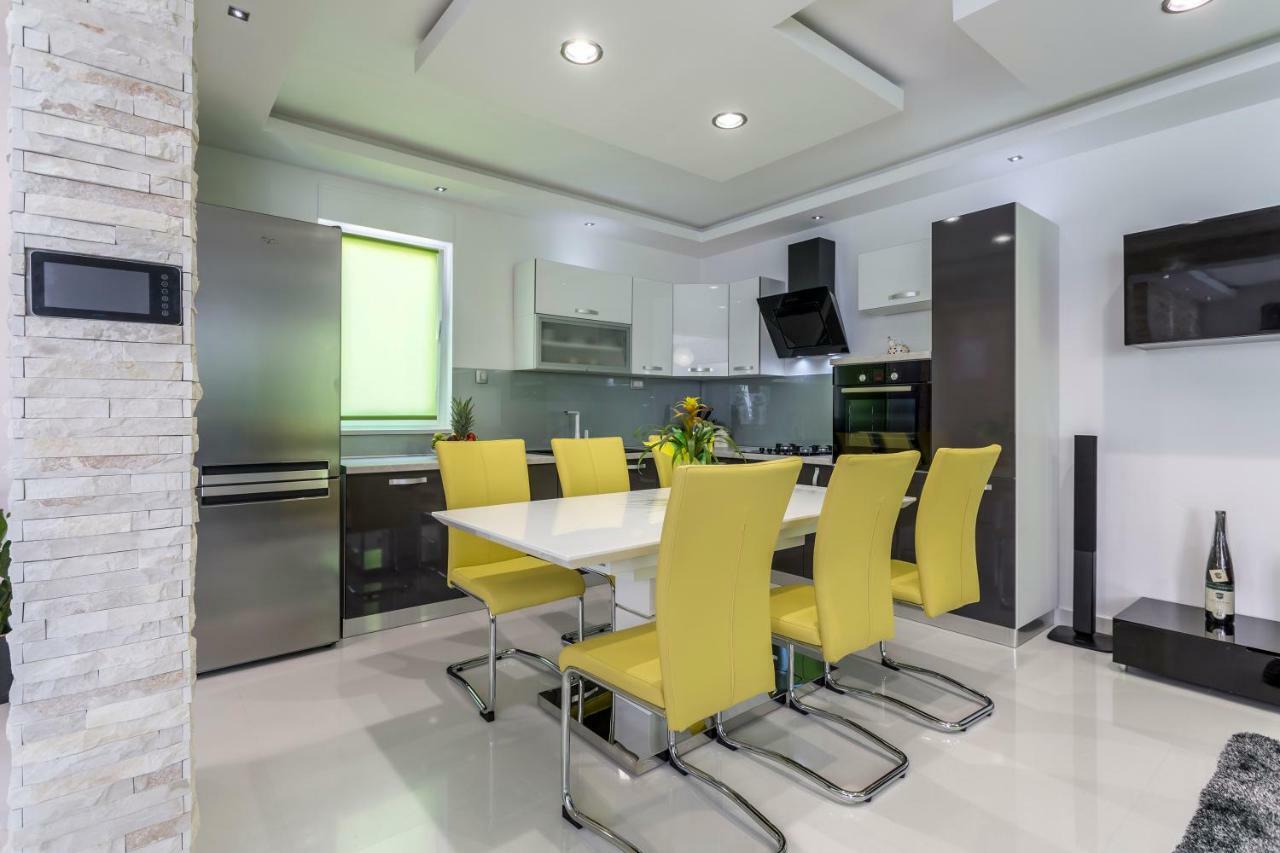 Sea Pearl Luxury Apartment 포드스트라나 외부 사진